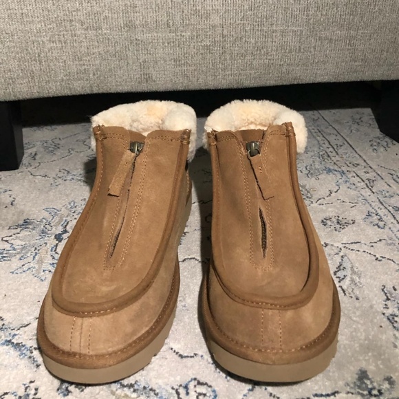 UGG Funkarra Zip Cuffed Booties - Picture 6 of 10